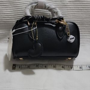NWT Elegant Black Handbag REPUBLIC CLASSIC CROSS BODY BAG‎